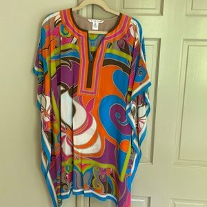 Beautiful Trina Turk caftan EUC size XS/S
